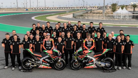 01_APRILIA_MOTOGP19