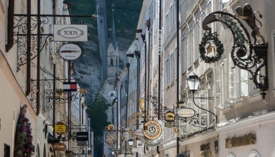 Installare un'insegna