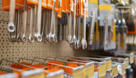 ferramenta e fai da te